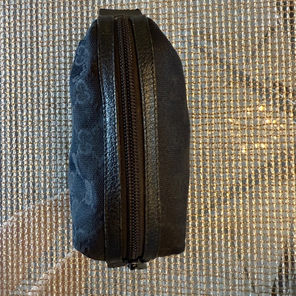 Gucci GG Black Canvas Cosmetic/Accessory Pouch - Excellent Condition! - Picture 13 of 16